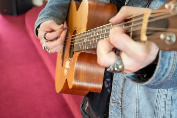 Les meilleures écoles de guitare à Bordeaux pour débutants